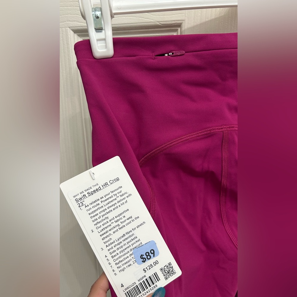 Lululemon
Swift speed HR Crop